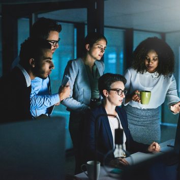 group-night-business-people-computer-discussion-training-project-deadline-team-collaboration-planning-solution-brainstorming-problem-solving-with-finance-manager-office